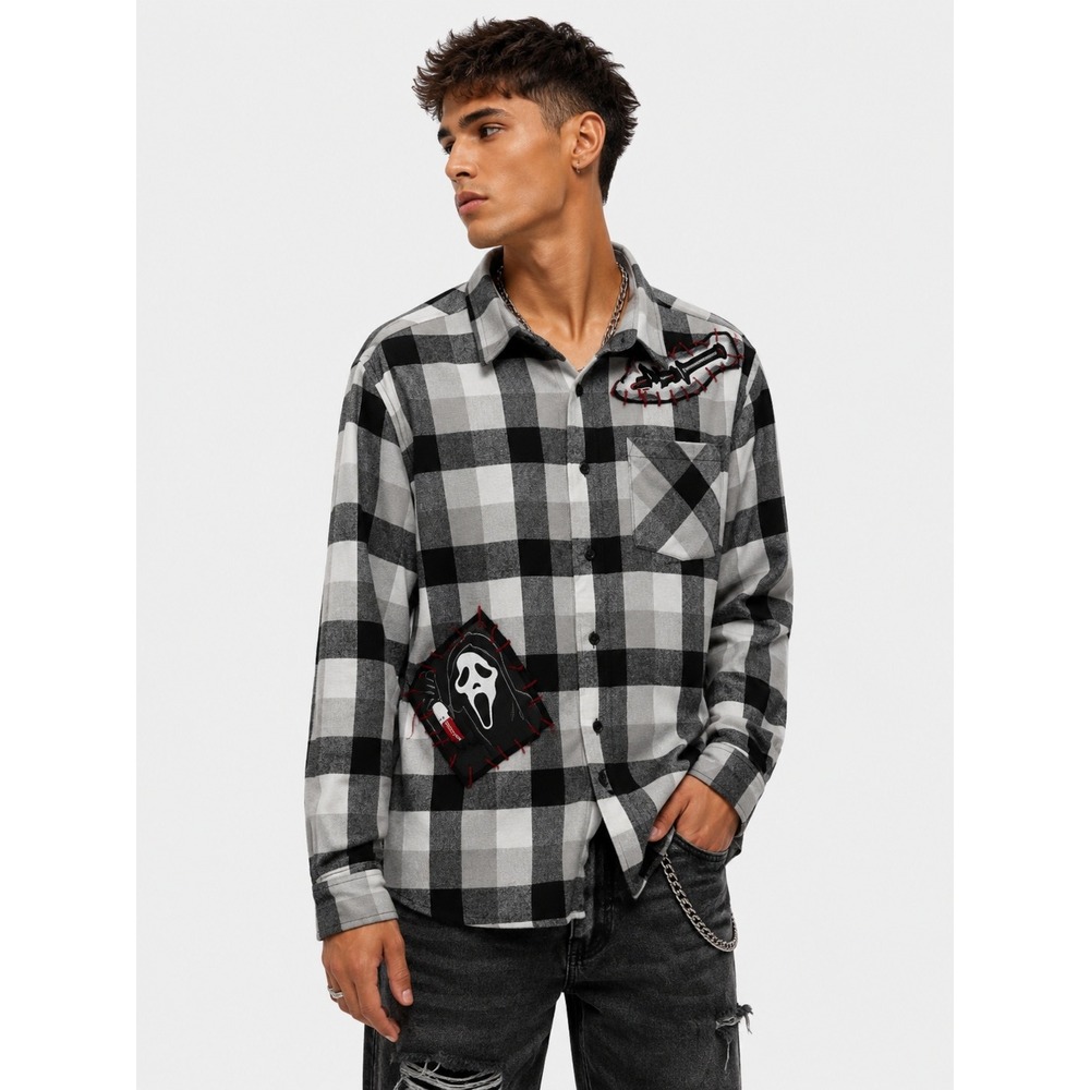 Ghost Face Scream Halloween Grunge Plaid Flannel Shirt Black White Gray M NWOT